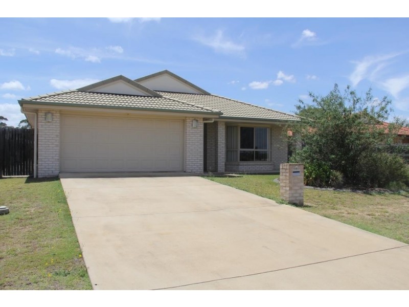 39 OASIS DRIVE, Kingaroy QLD 4610