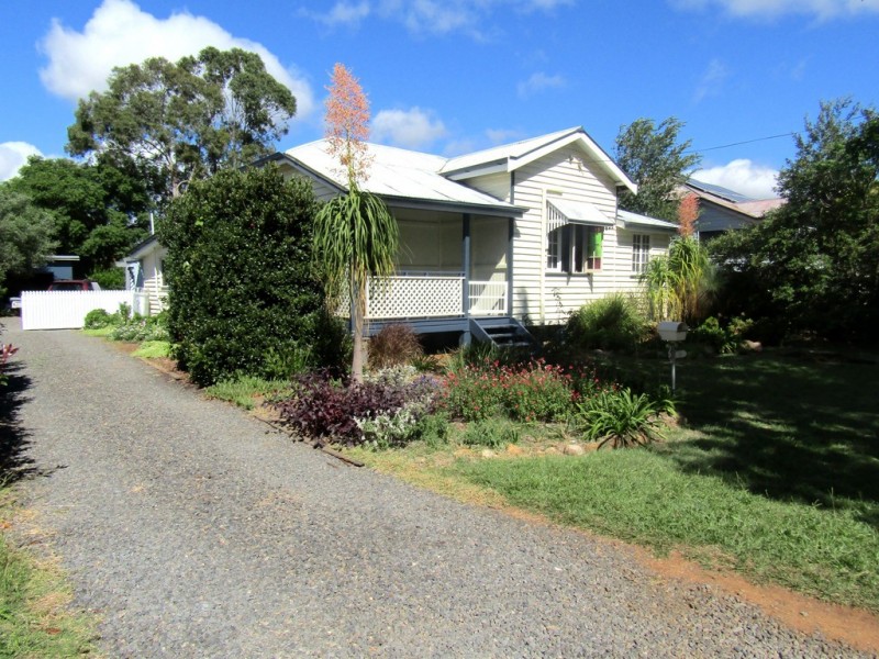 33 River Road, Kingaroy QLD 4610