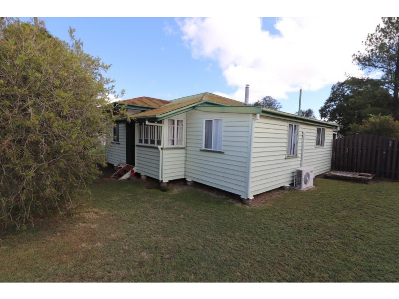 40 EARL STREET, Kingaroy QLD 4610