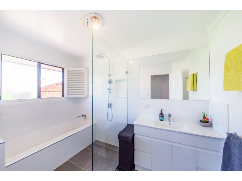 26 MURRAY PARADE, Kingaroy QLD 4610