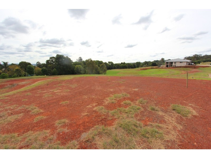 15 Bernard Cres, Kingaroy QLD 4610