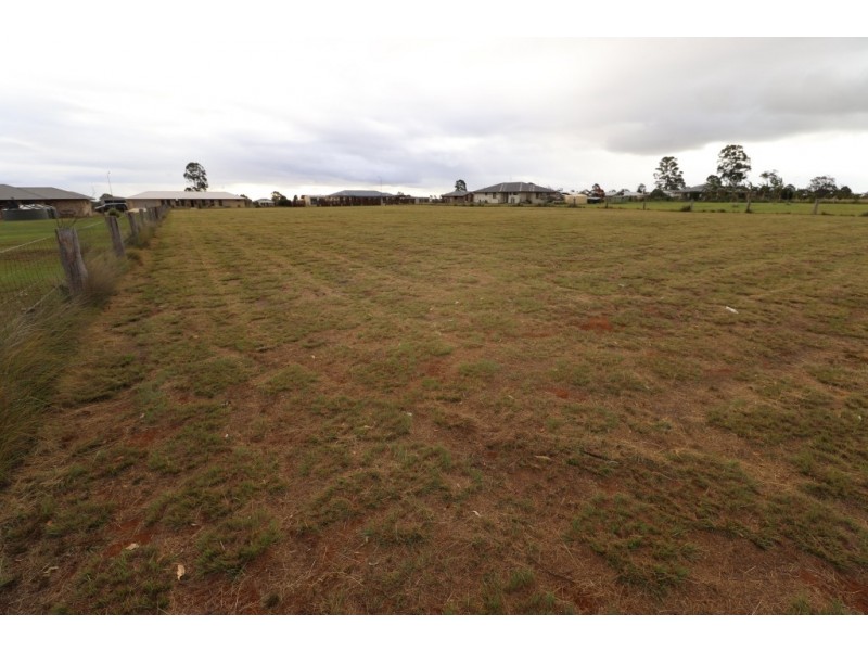 69 ROSELLA PARADE, Kingaroy QLD 4610