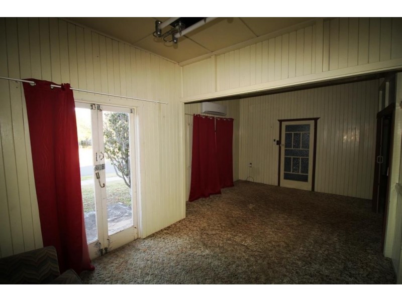 2 FITZROY STREET, Kingaroy QLD 4610