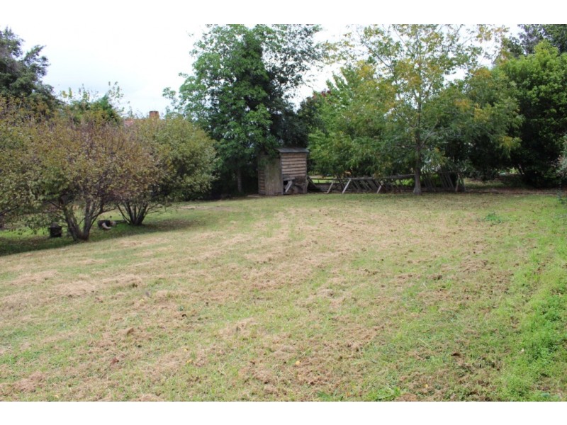 2 FITZROY STREET, Kingaroy QLD 4610