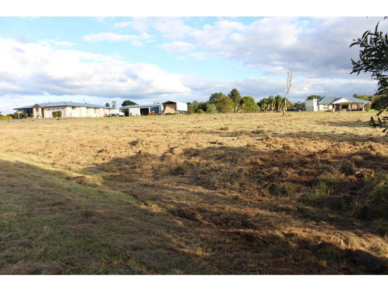 19 MACAULAY DRIVE, Booie QLD 4610