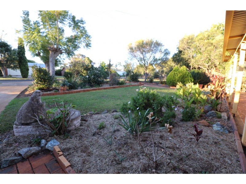 23 BUCKINGHAM STREET, Kingaroy QLD 4610