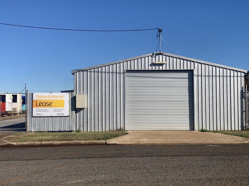 3 RAILWAY TERRACE, Kingaroy QLD 4610