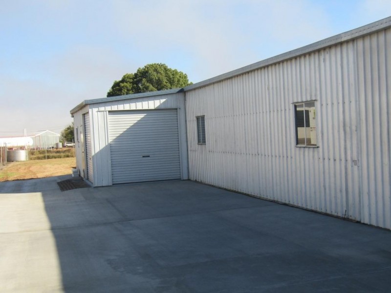 3 RAILWAY TERRACE, Kingaroy QLD 4610