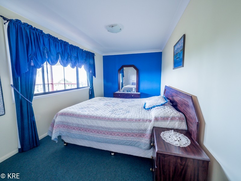 27 ADERMANN DRIVE, Kingaroy QLD 4610
