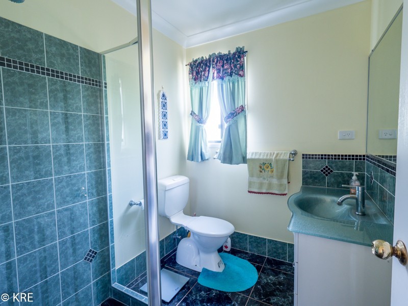 27 ADERMANN DRIVE, Kingaroy QLD 4610
