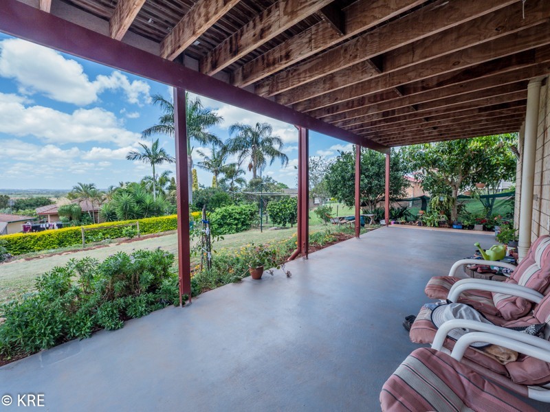 27 ADERMANN DRIVE, Kingaroy QLD 4610