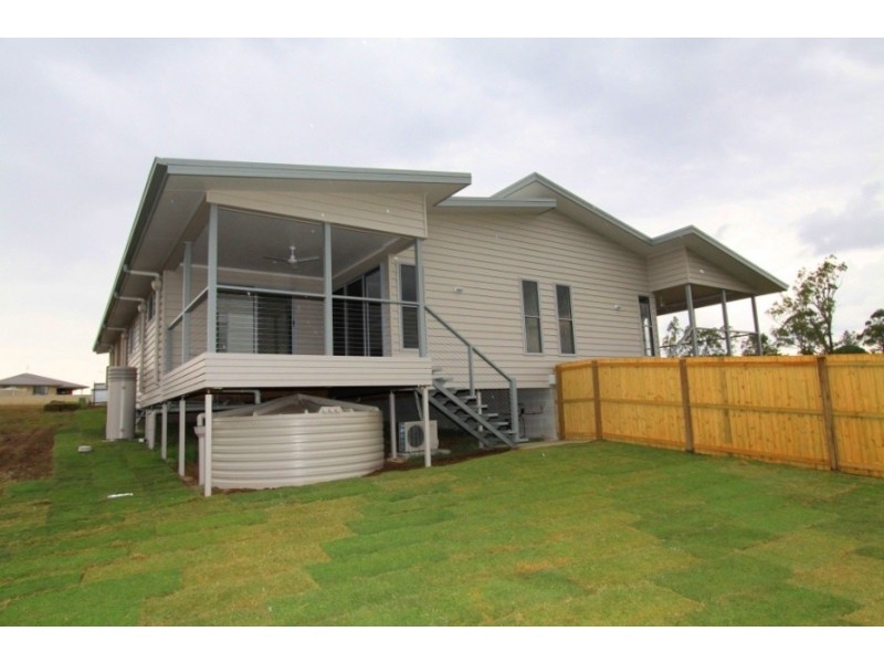 1/70 Banksia Drive, Kingaroy QLD 4610
