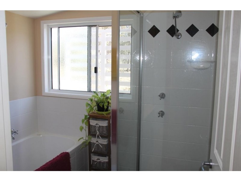 Wattle Camp QLD 4615