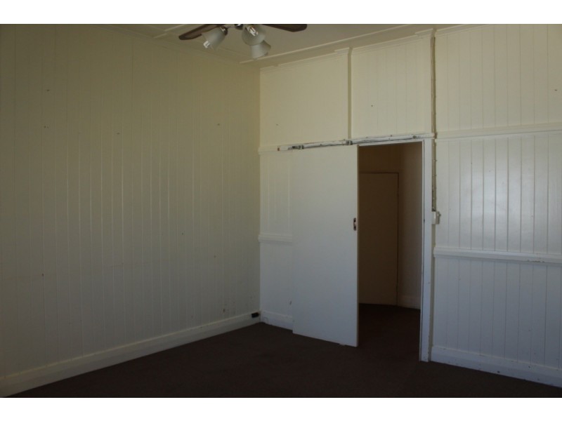 10 MOONYA STREET, Kingaroy QLD 4610