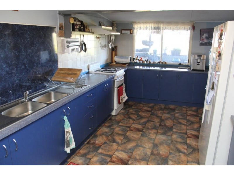 Wattle Camp QLD 4615