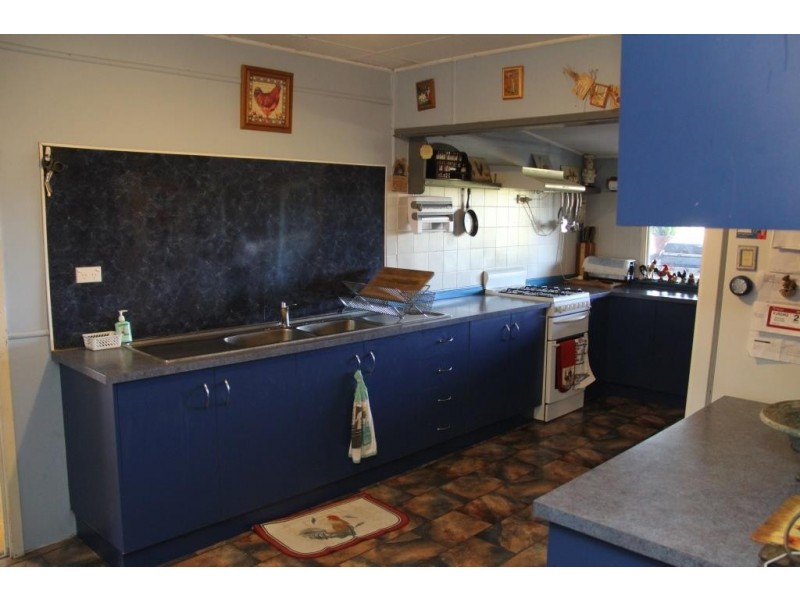 Wattle Camp QLD 4615