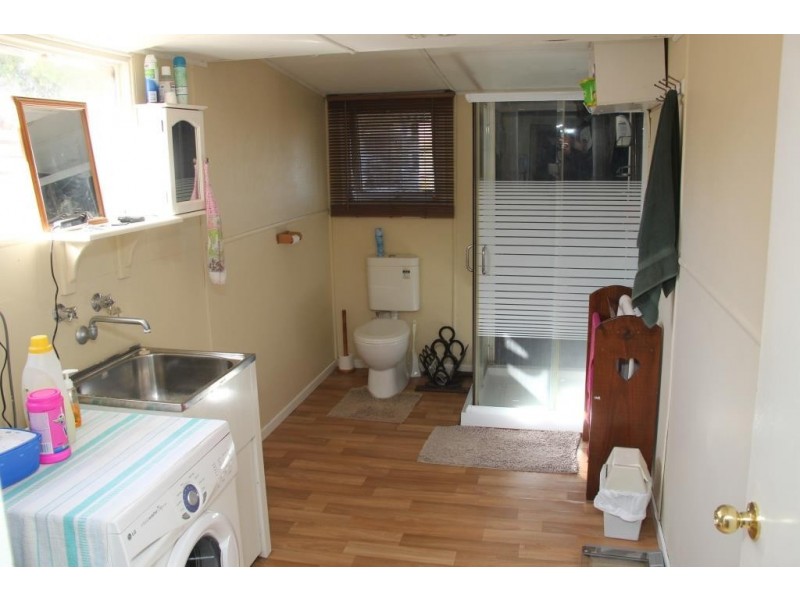 Wattle Camp QLD 4615