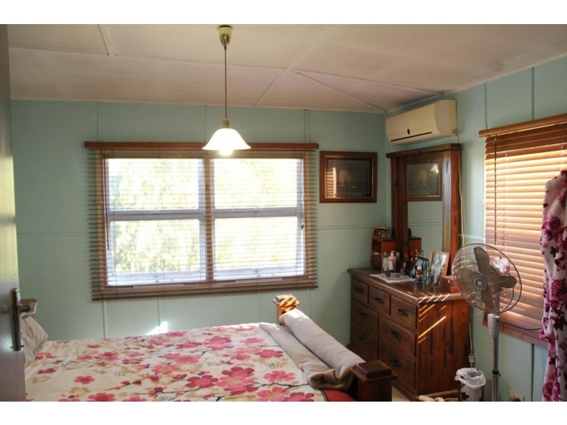 Wattle Camp QLD 4615