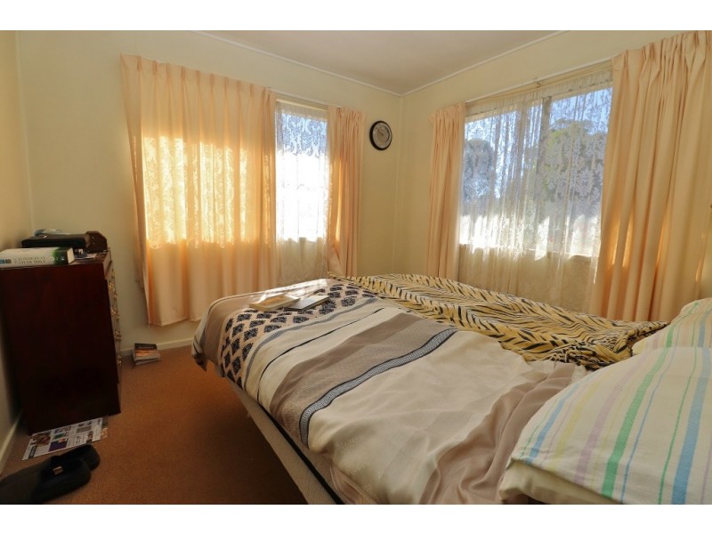 102 MOORE STREET, Kingaroy QLD 4610
