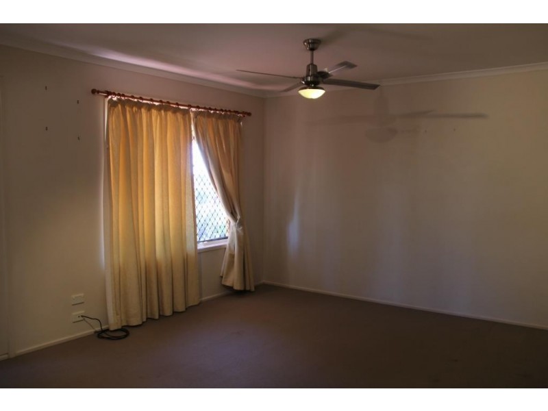 27 BOTTLEBRUSH STREET, Kingaroy QLD 4610
