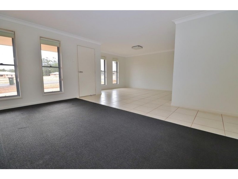 8 LORD STREET, Memerambi QLD 4610