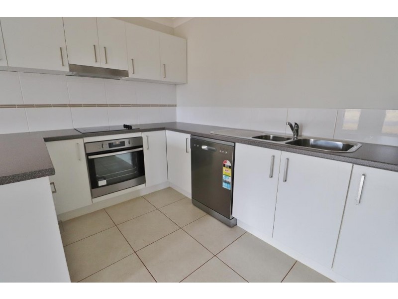 8 LORD STREET, Memerambi QLD 4610