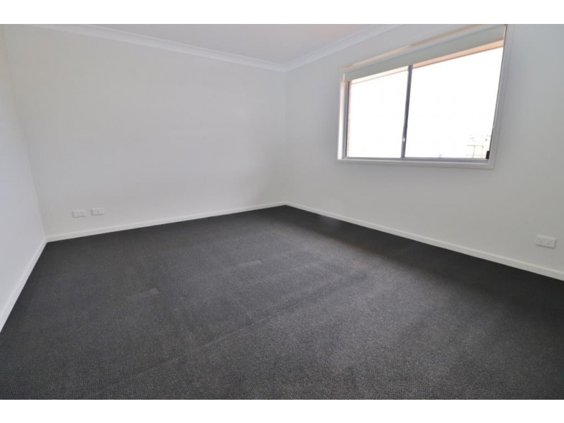 8 LORD STREET, Memerambi QLD 4610