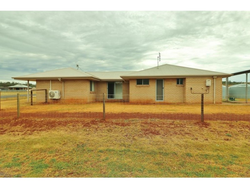 8 LORD STREET, Memerambi QLD 4610