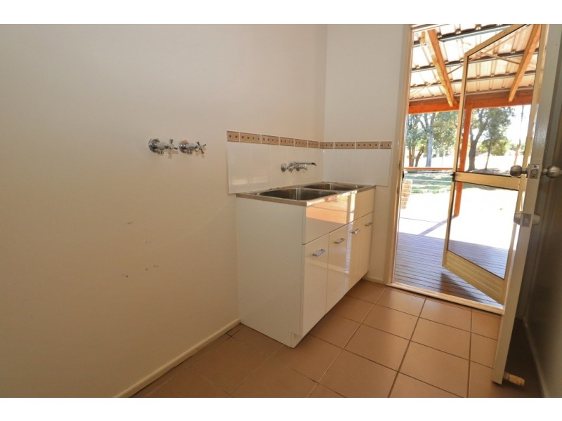 4 HARRIS ROAD, Kingaroy QLD 4610