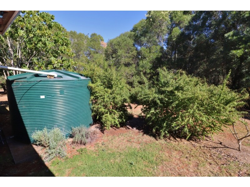 4 HARRIS ROAD, Kingaroy QLD 4610