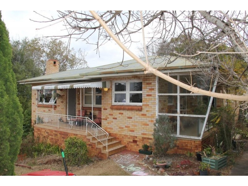 25 MOONYA STREET, Kingaroy QLD 4610