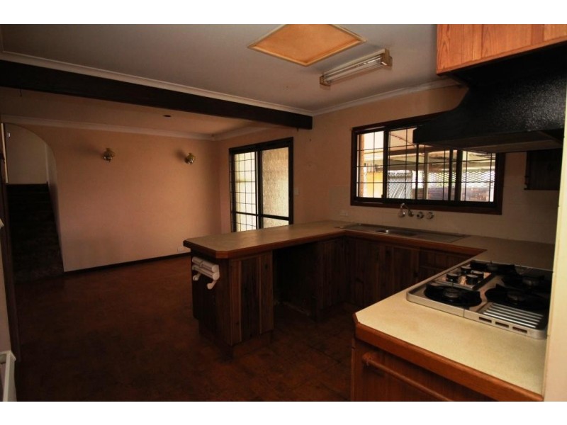 124 IVY STREET, Kingaroy QLD 4610