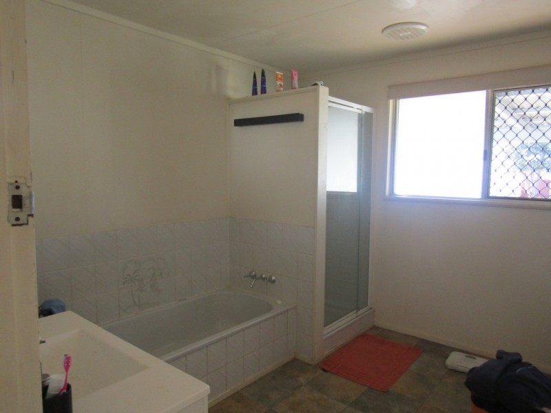 6 Booth Street, Kingaroy QLD 4610