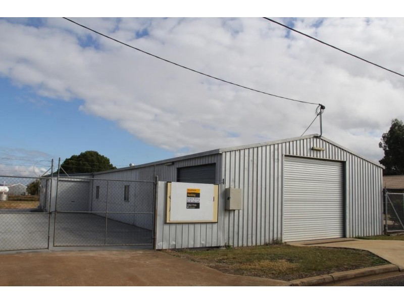 3 RAILWAY TERRACE, Kingaroy QLD 4610