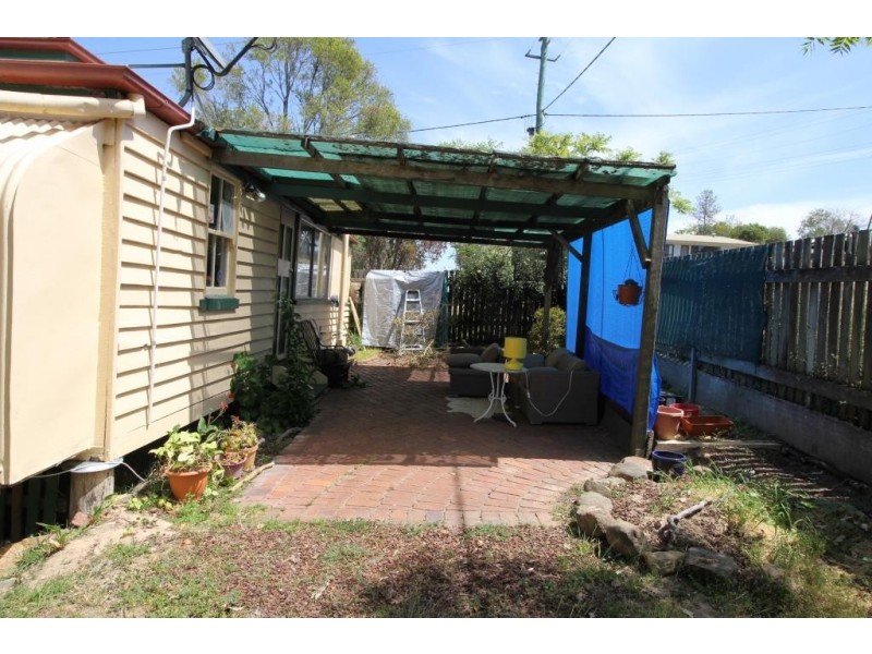 110 BRISBANE STREET, Nanango QLD 4615