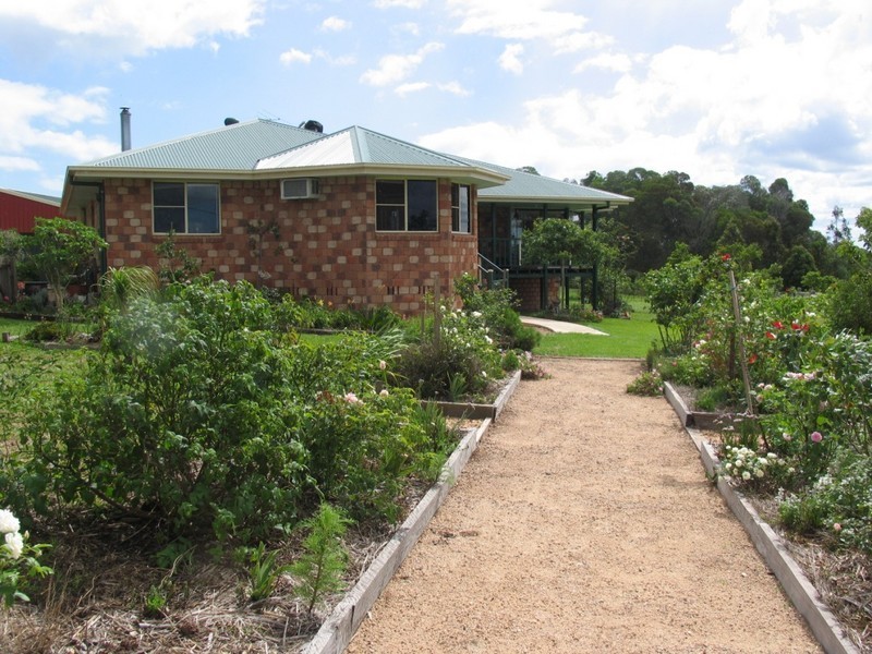 9 Tidar Crt, Kingaroy QLD 4610