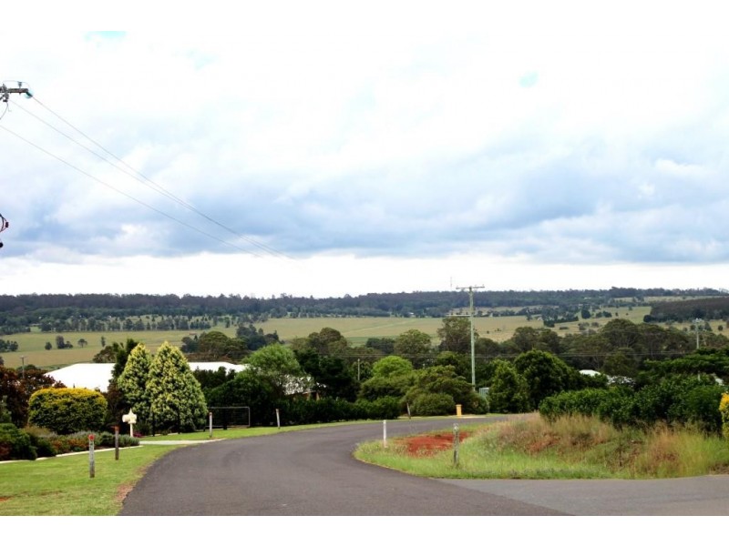 9 Tidar Crt, Kingaroy QLD 4610