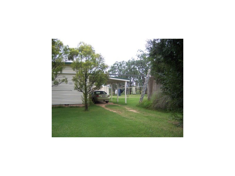 Wattle Grove QLD 4610