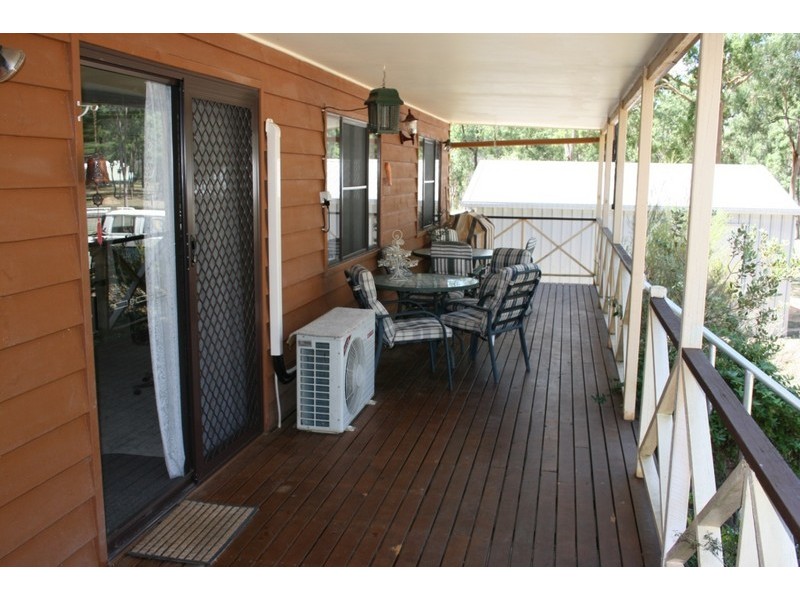 75 Izzard, Nanango QLD 4615