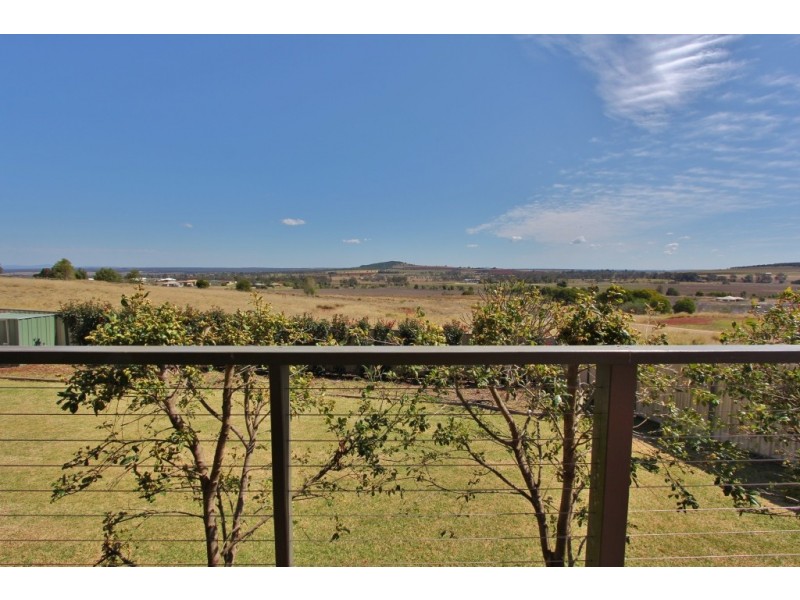 31 Murray Pde, Kingaroy QLD 4610