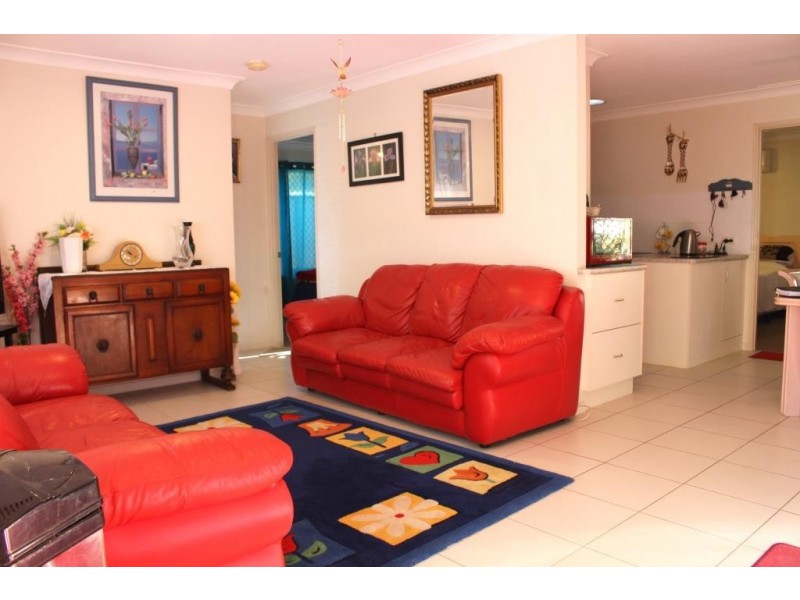 10 Dalkeith Street, Nanango QLD 4615