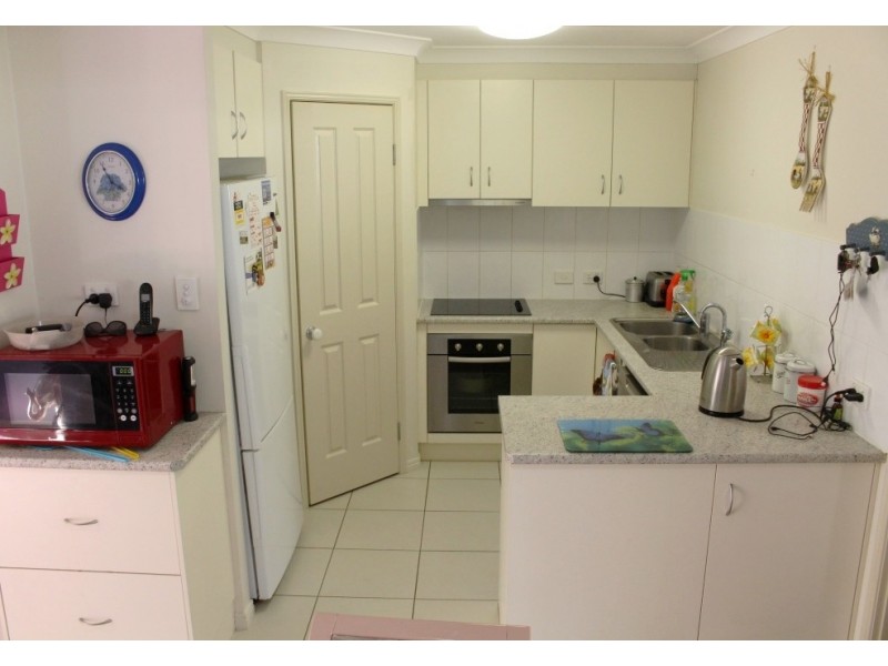 10 Dalkeith Street, Nanango QLD 4615
