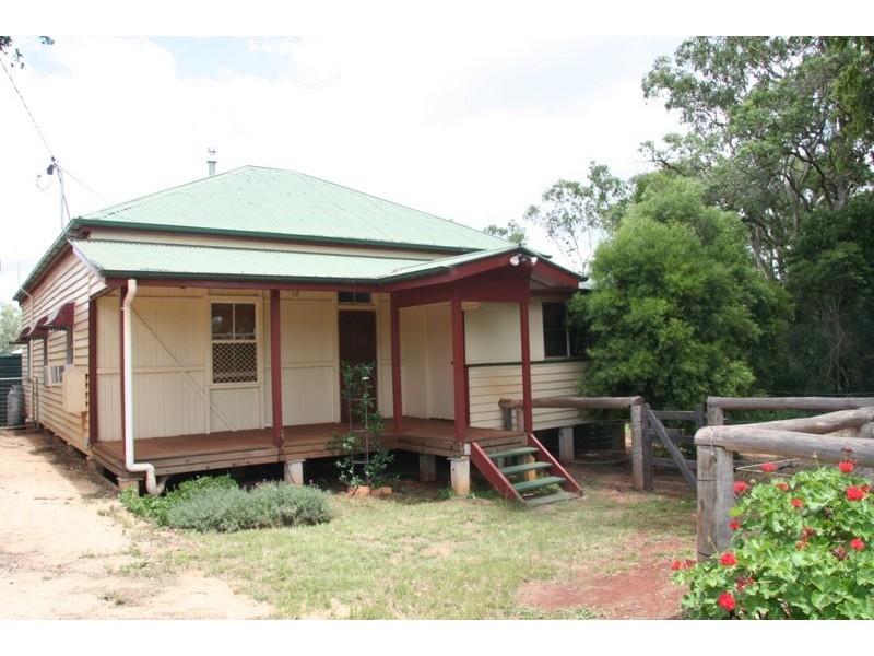 2 ANDREW STREET, Coolabunia QLD 4610