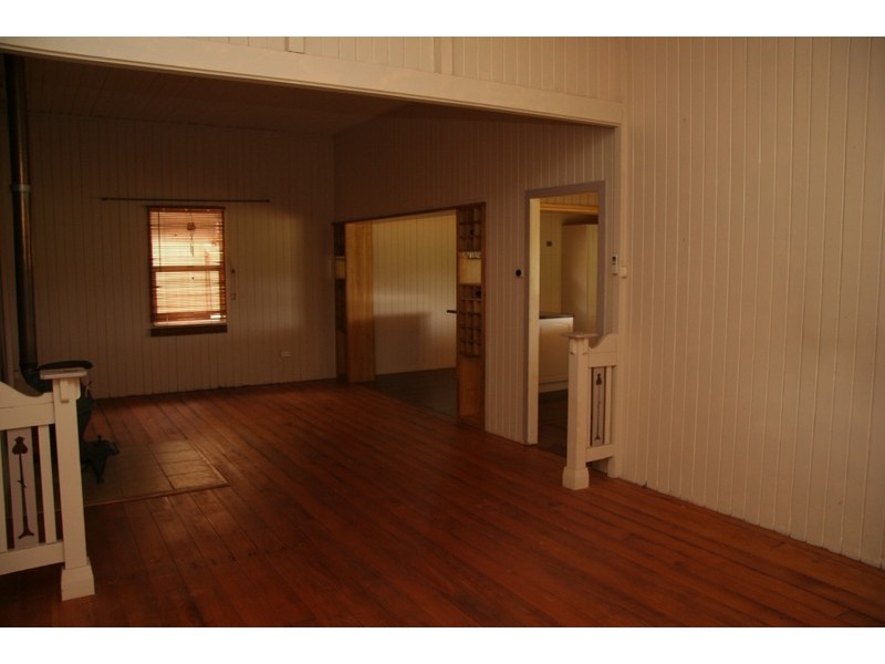 2 ANDREW STREET, Coolabunia QLD 4610