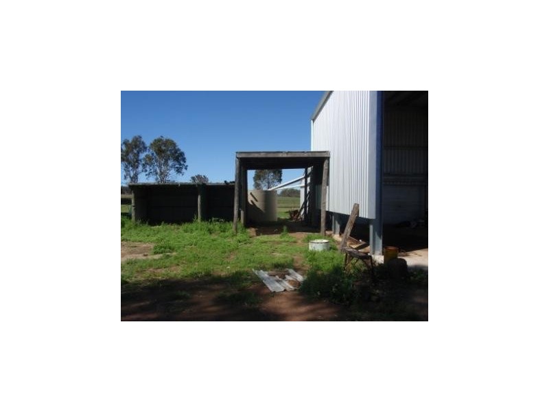 16 Toomeys Road, Kingaroy QLD 4610