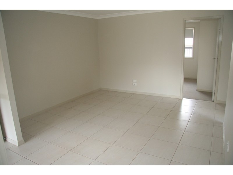 10 Allan Place, Kingaroy QLD 4610