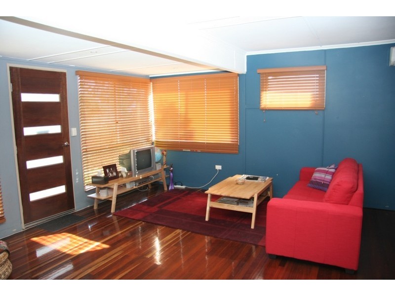 16 Jubilee Street, Kingaroy QLD 4610