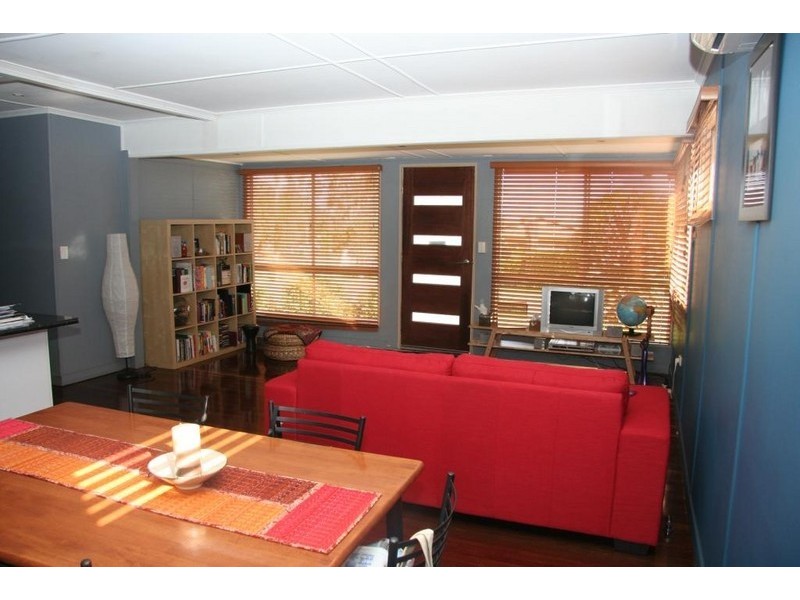 16 Jubilee Street, Kingaroy QLD 4610