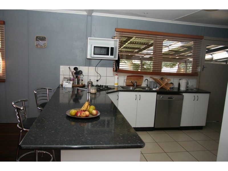 16 Jubilee Street, Kingaroy QLD 4610