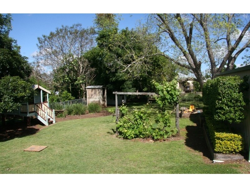 15 Arthur Street, Kingaroy QLD 4610